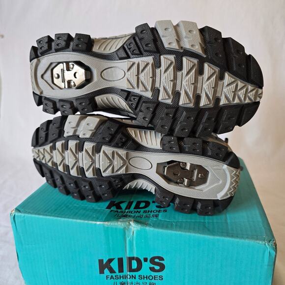 Kid's Fashion Shoes Hiking Kids 1.5 (EU 33) Gray Black Antiskid NIB - Picture 10 of 14